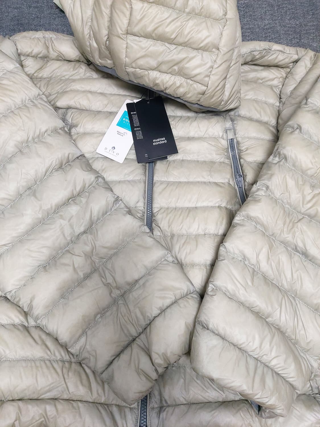 무신사스탠다드/ 시티레저 시어 립스탑 라이트 다운 라이트그레이/ XXL 상품이미지8