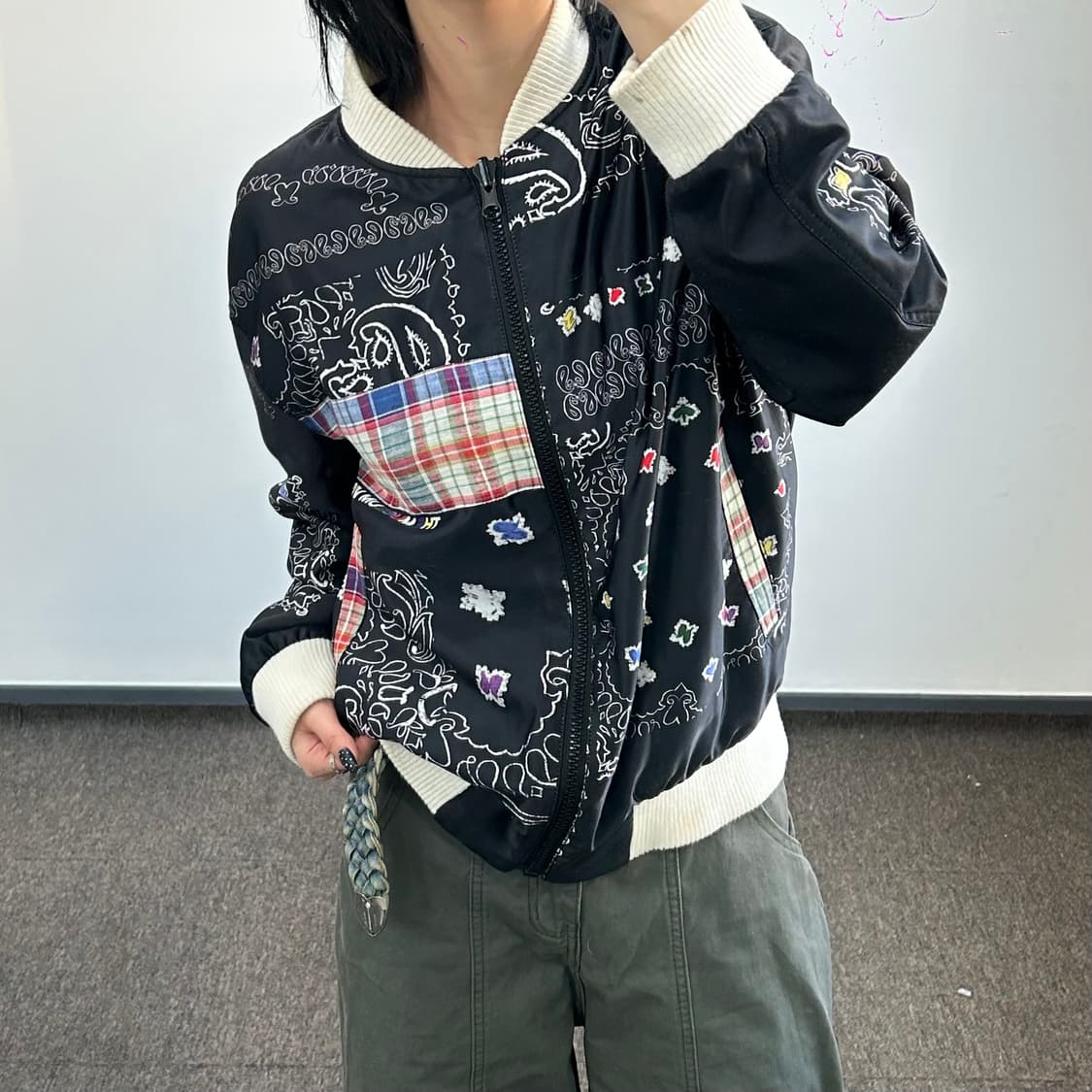 The museum visitor 더 뮤지엄 비지터 반다나 리버시블자켓 상품이미지2