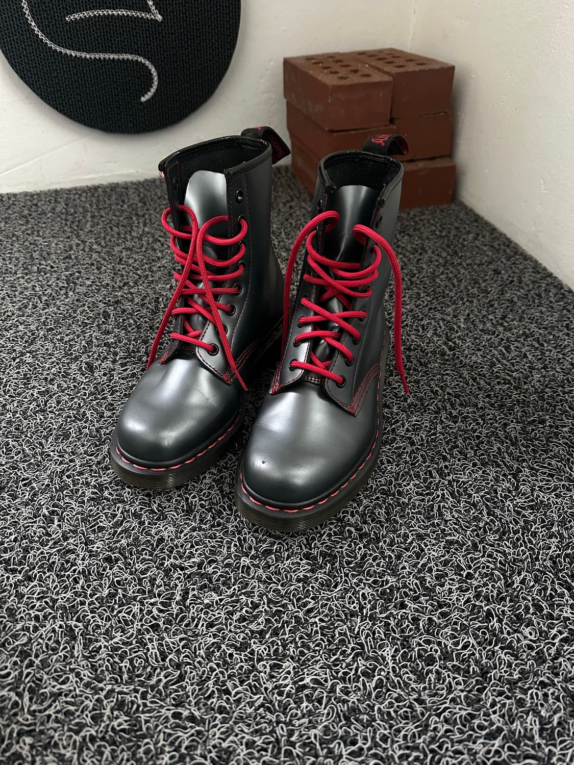 닥터마틴 1460 메탈릭 블랙 부츠 230 상품이미지1