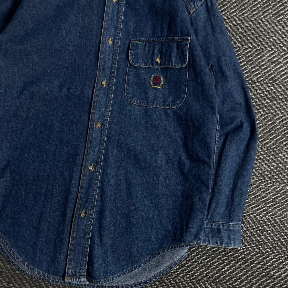 90s 타미힐피거 올드스쿨 월계수 로고 데님 셔츠y 3845 상품이미지3
