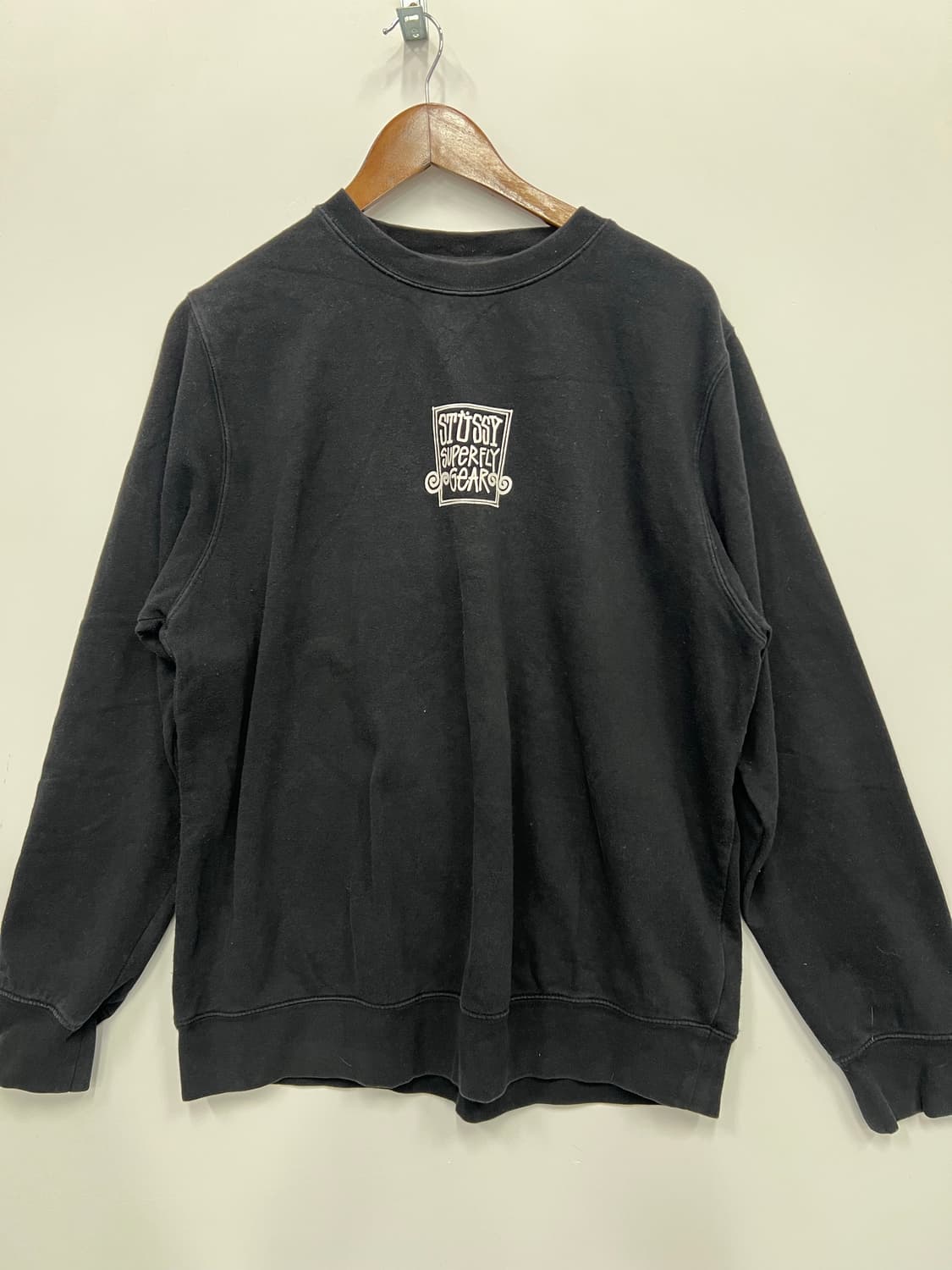 스투시 블랙 맨투맨 상품이미지1