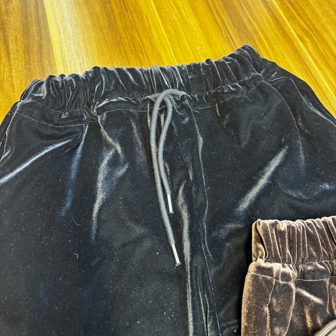 여성 벨벳 조거팬츠 블랙 / 브라운 (허리밴딩 55-77 ) 상품이미지2