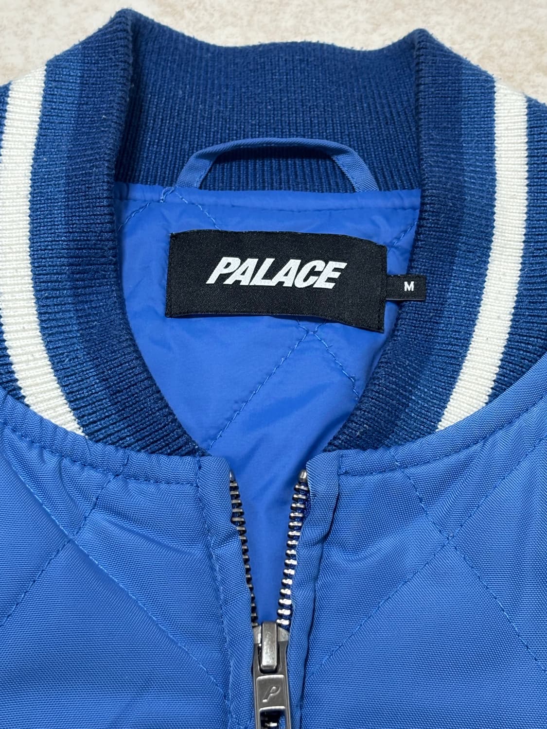 23FW 팔라스 페스티벌 봄버 자켓 울트라 M사이즈(스카쟌,블랙,한야) 상품이미지5