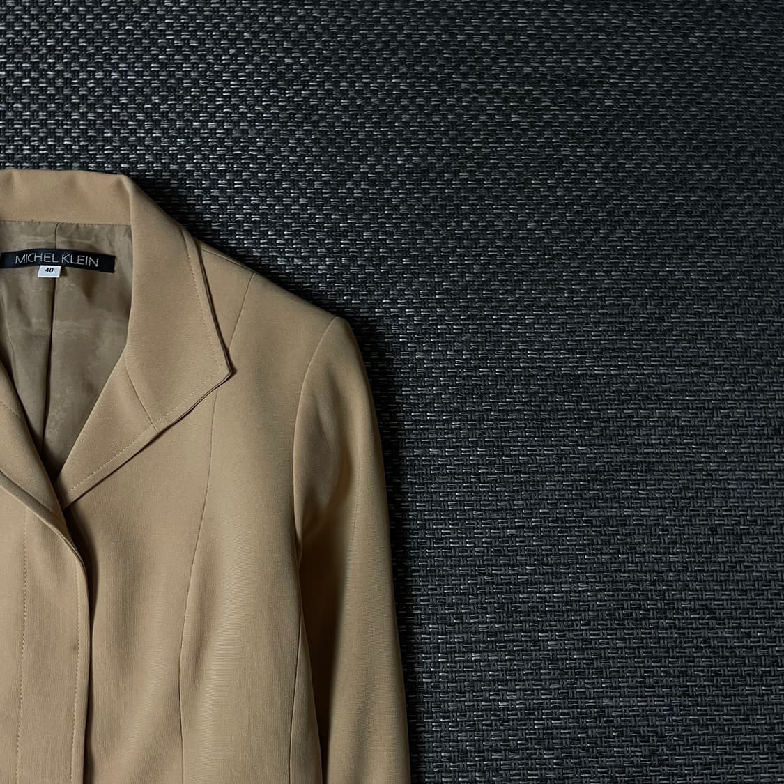 미쉘클랑 베이지 폴리 심플 숏 자켓 40 상품이미지3