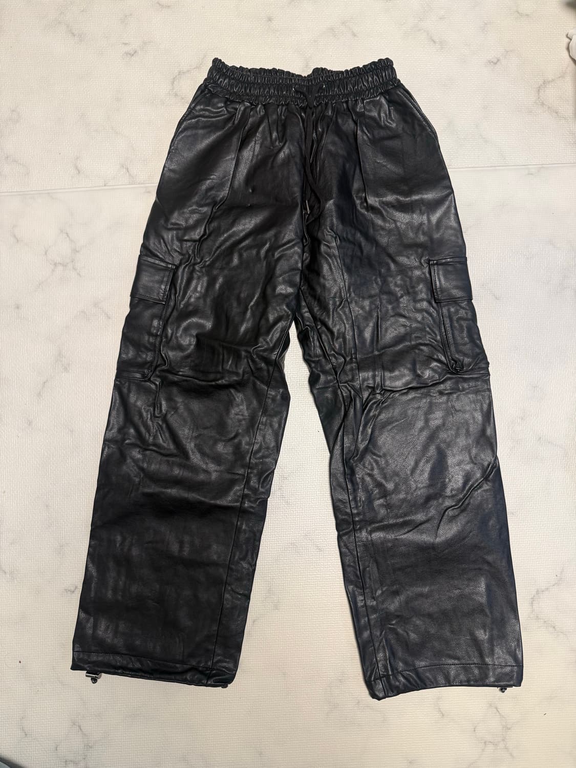 블랙 레더 카고 와이드 팬츠 상품이미지1