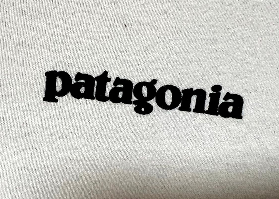 파타고니아 남자 반팔티 화이트 라운드넥 캐주얼 백로고 기본 M 95  상품이미지4