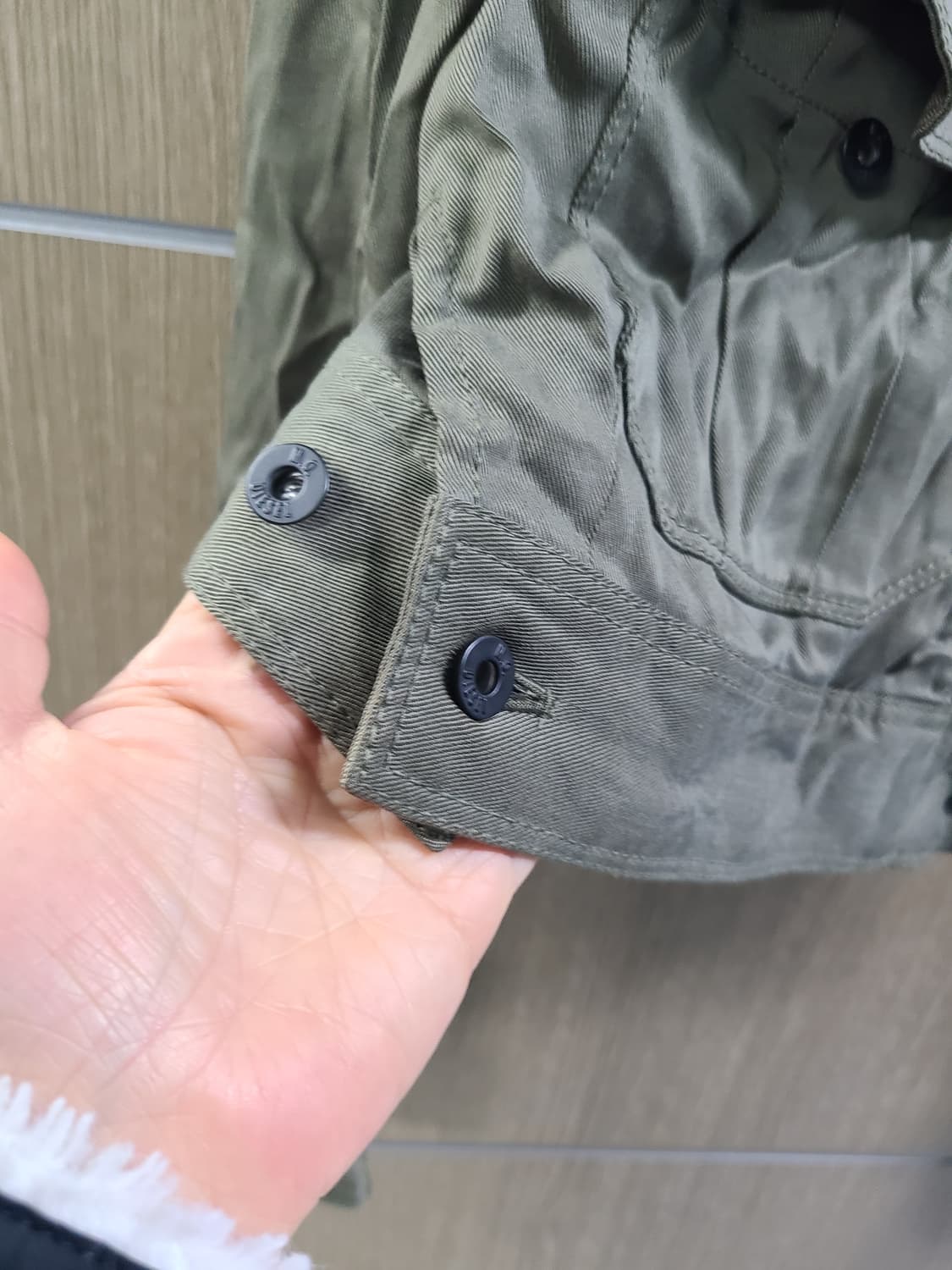 디젤 카키색 크롭 야상 자켓 XS 상품이미지4