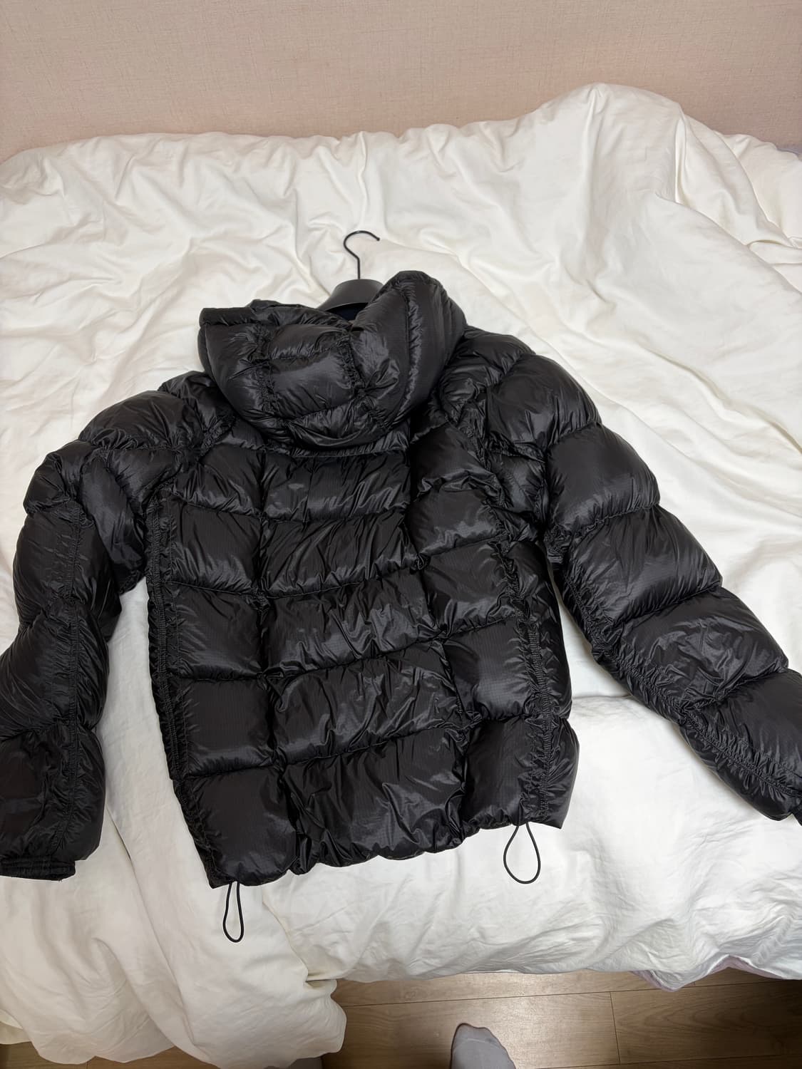 cp컴퍼니 dd쉘패딩 25fw m사이즈 상품이미지2