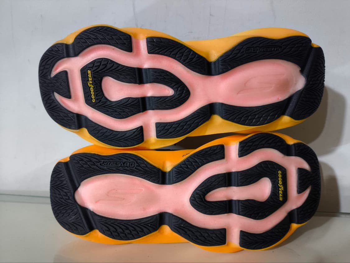 270mm 스케쳐스 에어로 버스트 카본 러닝화 상품이미지9