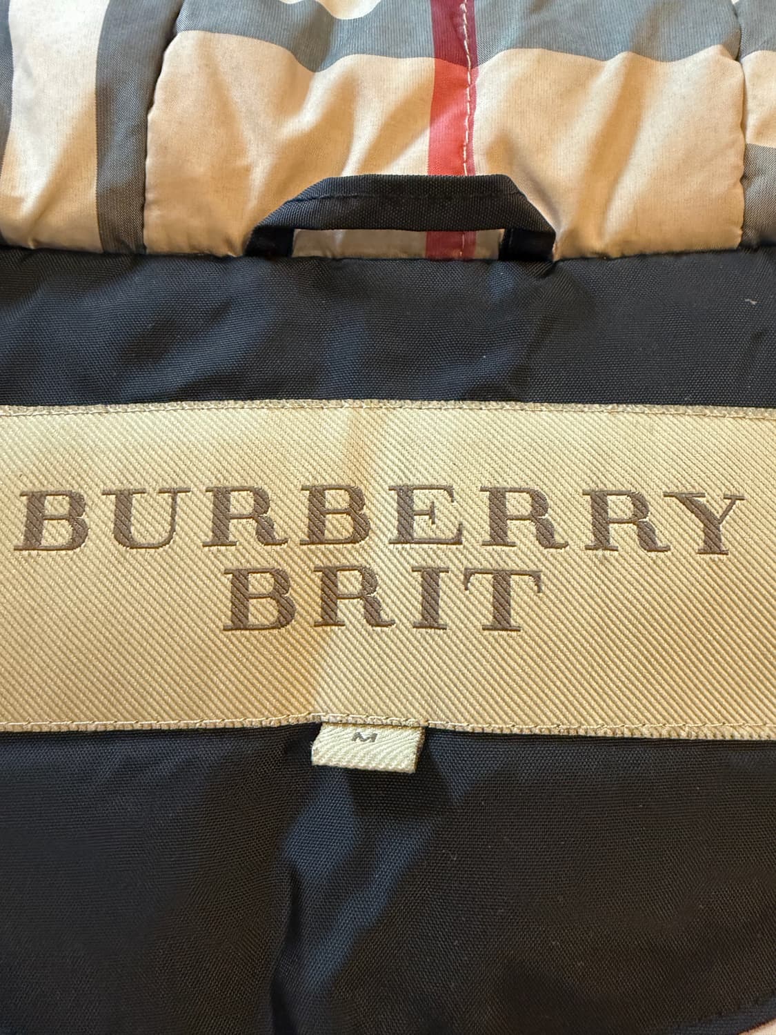 버버리 브릿 폭스퍼 구스다운 패딩 M(66) 상품이미지8