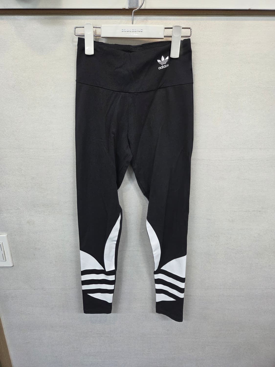 아디다스 빅트레포일 라지 로고 레깅스 xs 상품이미지1