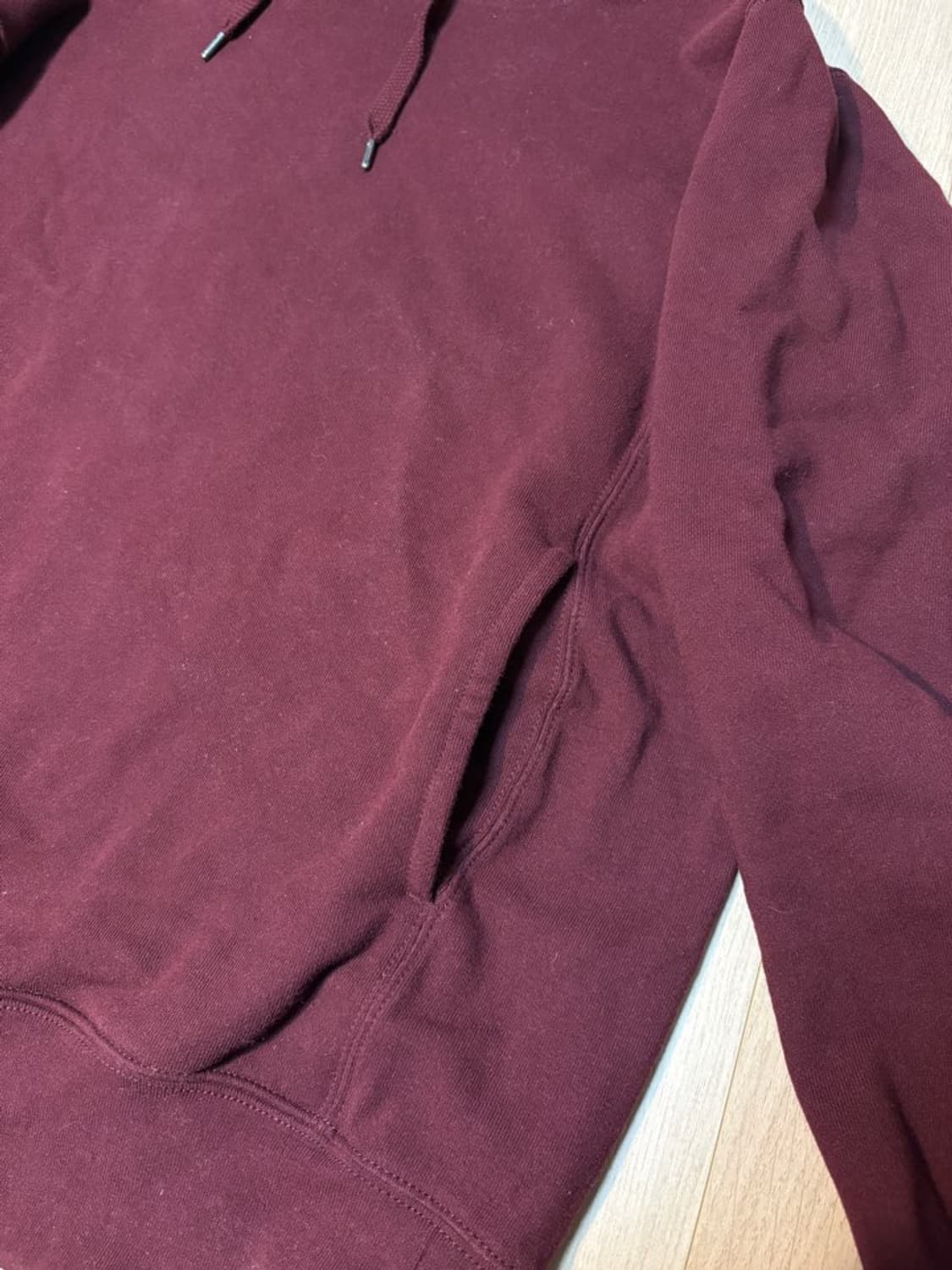 유니클로 U 르메르 버건디 후드티 상품이미지3