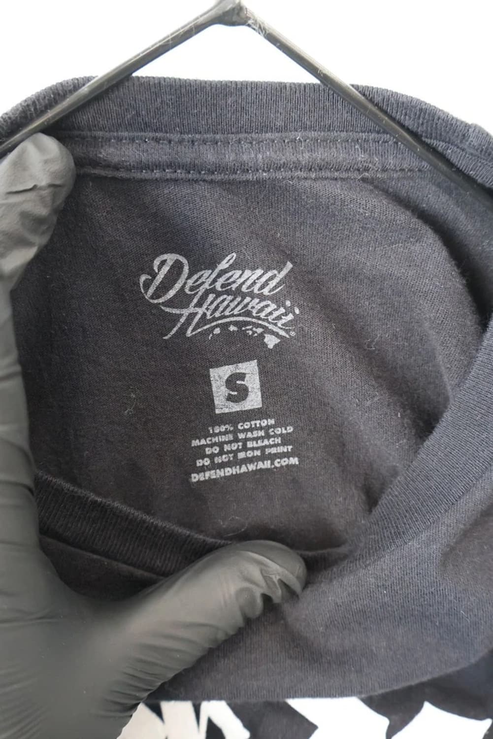 Defend Hawaii Da Hui Graphic Tee 상품이미지7