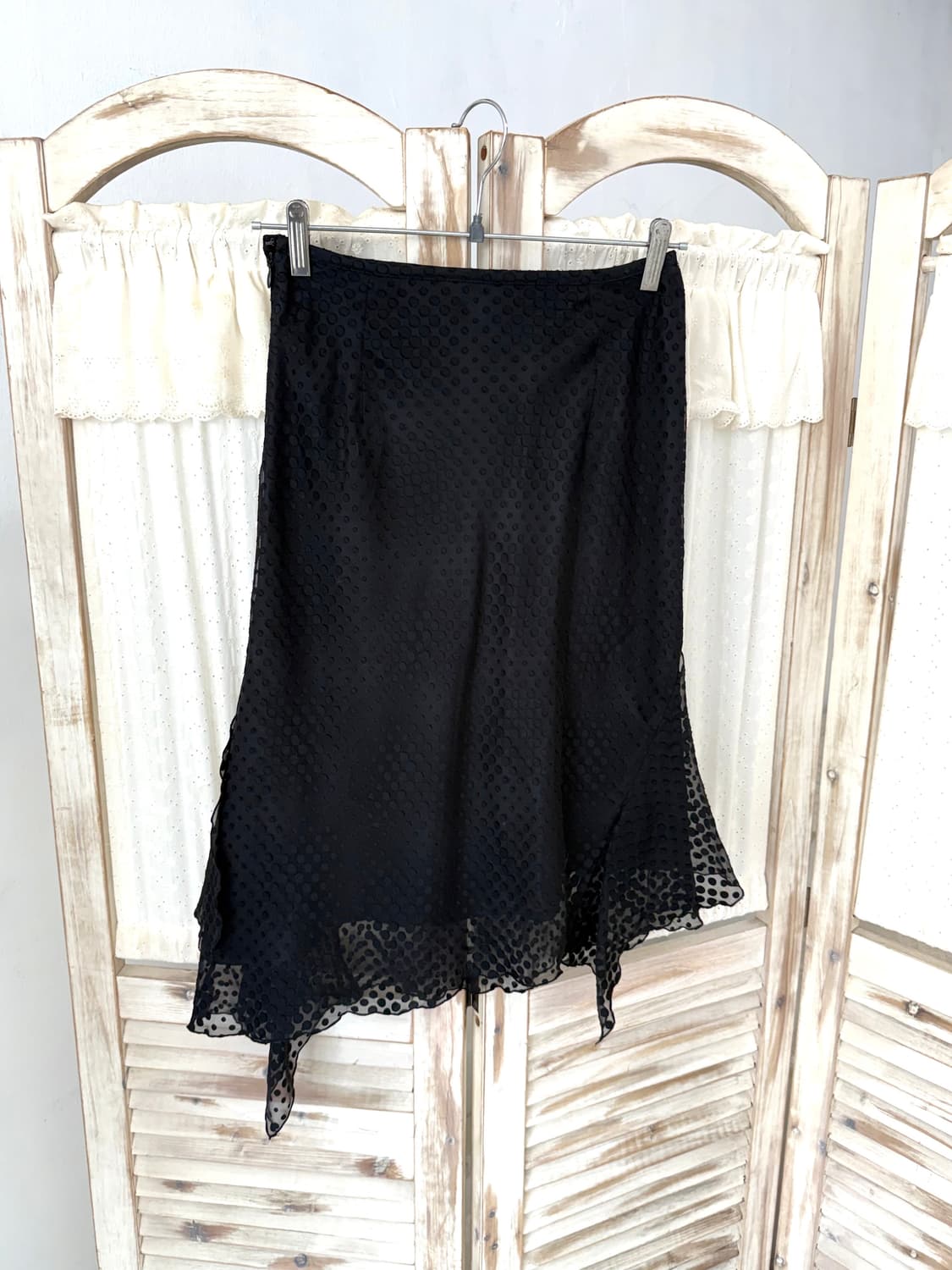 black dot pattern midi skirt 상품이미지1