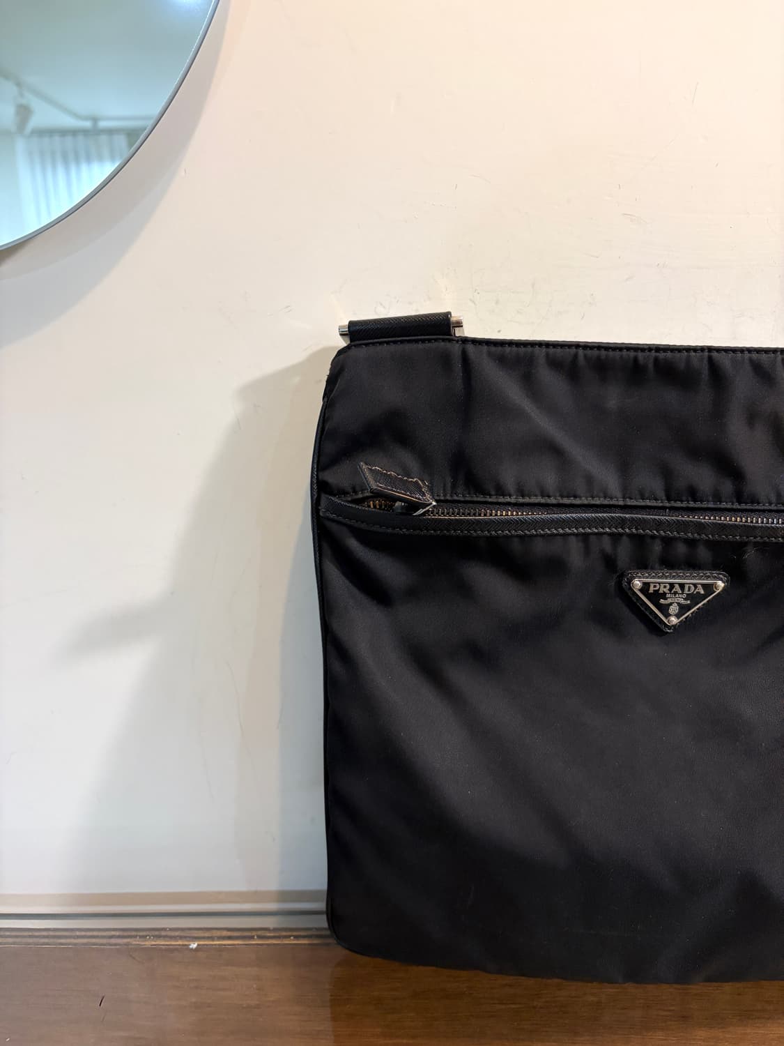 프라다 리나일론 크로스백 상품이미지3