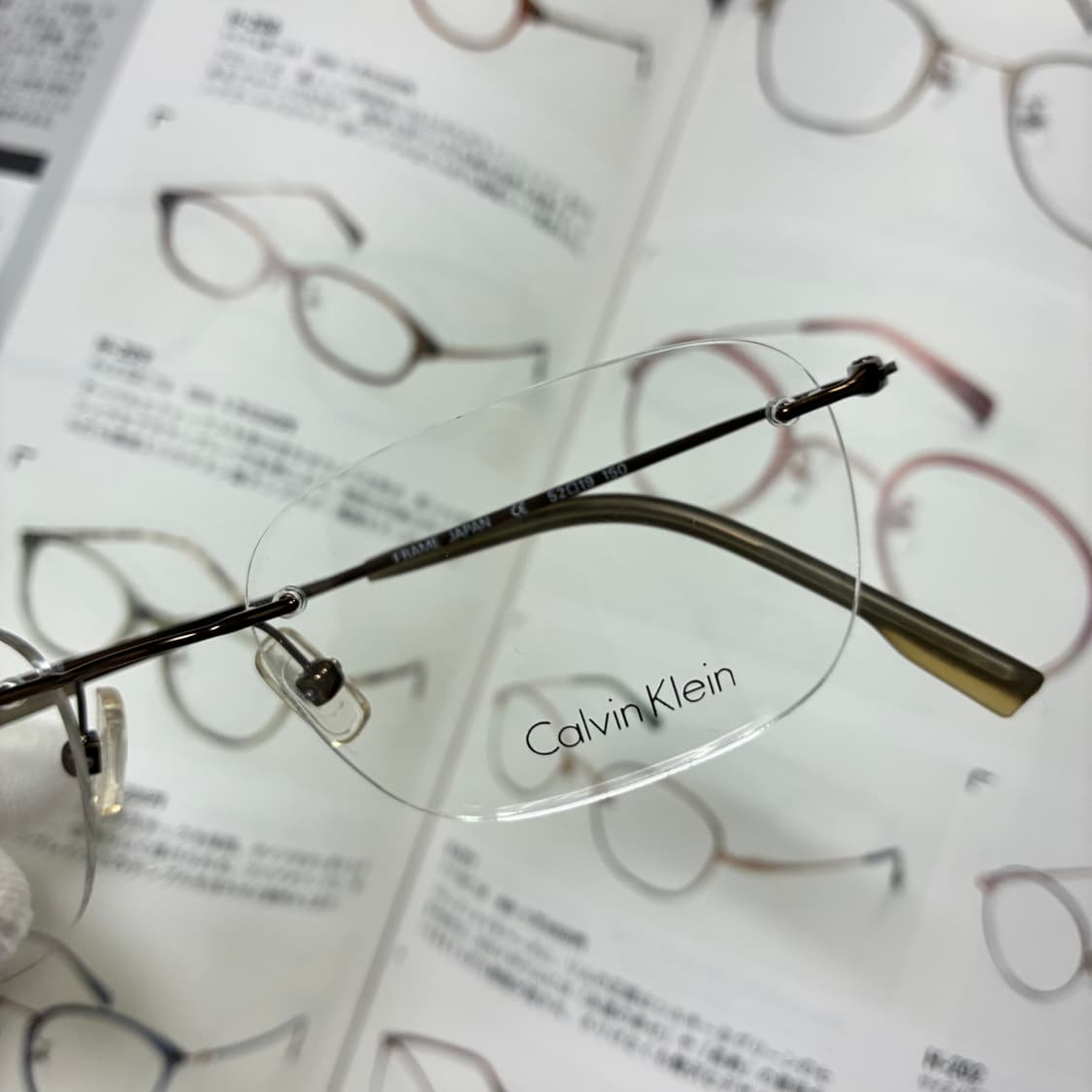 Calvin Klein 캘빈클라인 무테 티타늄 안경 상품이미지2