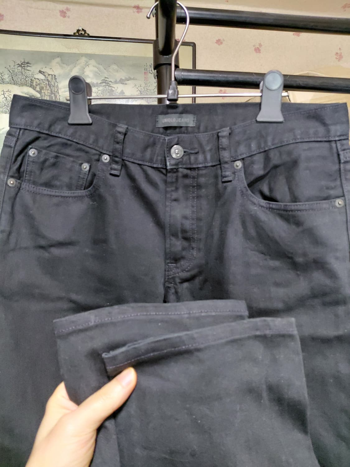 [유니클로]로우 슬림스트레이트 셀비지 블랙 데님 청바지 32사이즈  상품이미지7