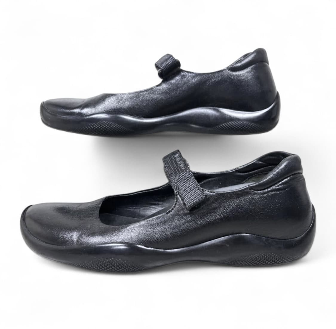 프라다 스포츠 카프스킨 메리제인 플랫슈즈 스니커즈 상품이미지5