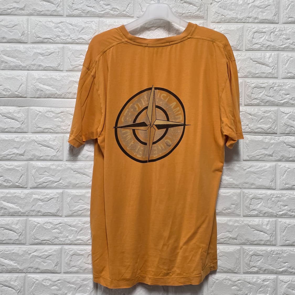 스톤아일랜드 오렌지 반팔티 M 상품이미지4