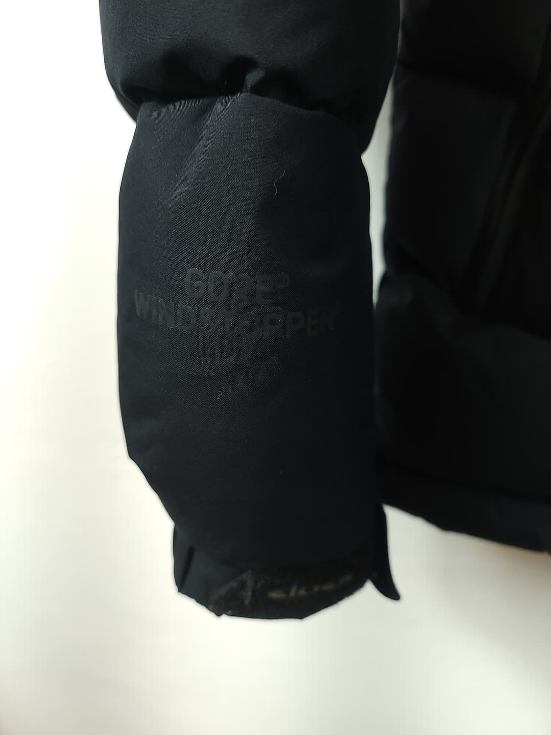 아이더 기능성 윈드스토퍼 모멘텀 구스패딩 100 L 상품이미지4