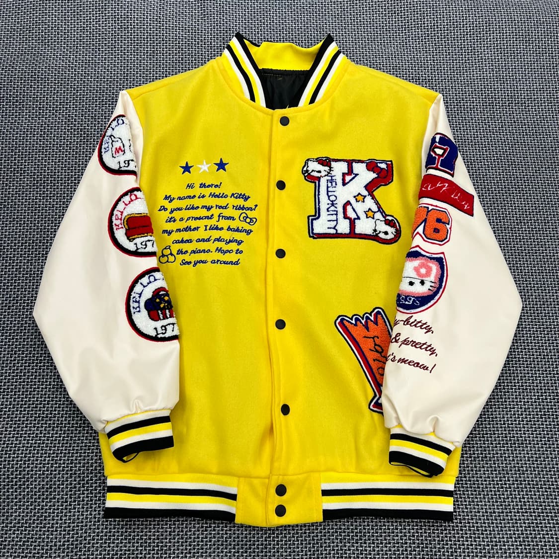 빈티지 헬로키티 바시티 상품이미지1