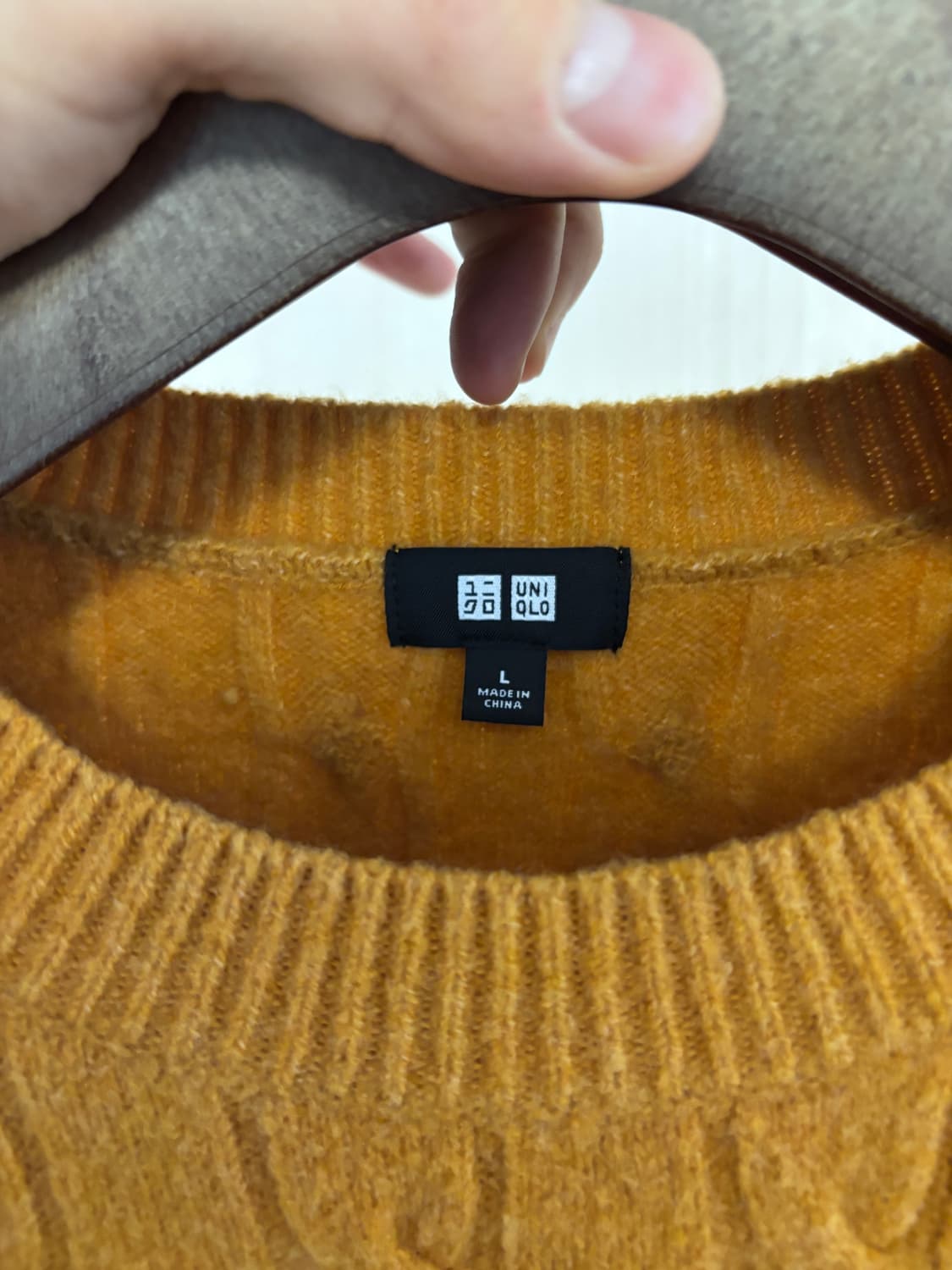 L 유니클로 머스타드 꽈배기 니트 상품이미지3