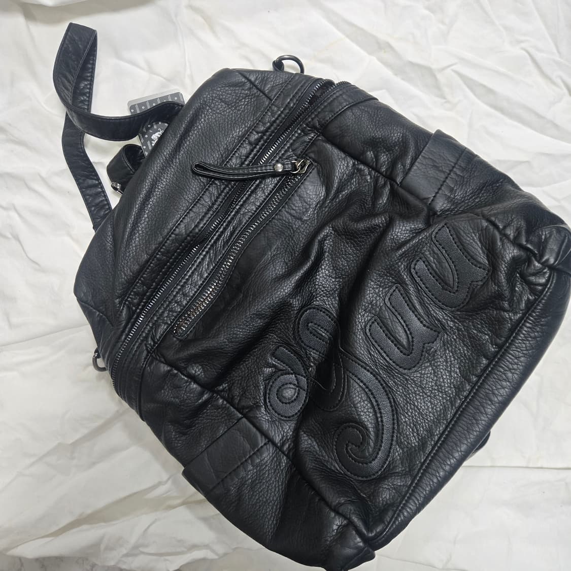 몽크로스 백팩몽크로스 백팩입니다
- 색상: 블랙
- 모델명: WBP244 상품이미지1