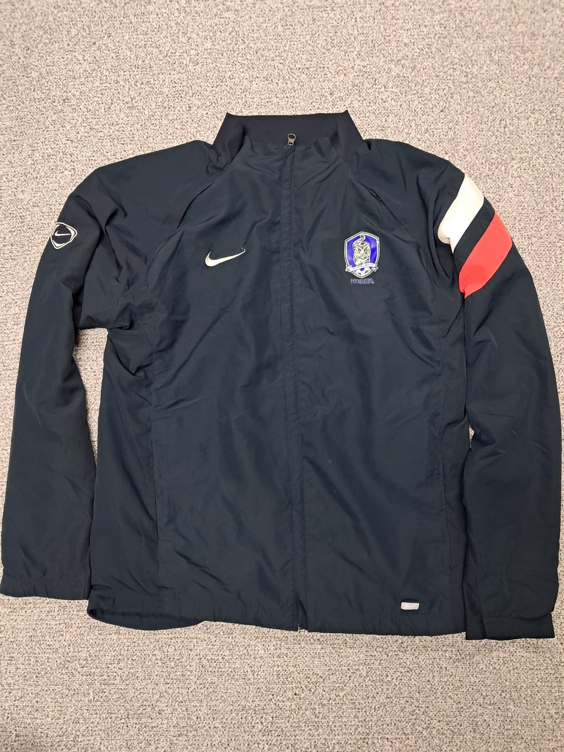 나이키 국대 바람막이 상품이미지1