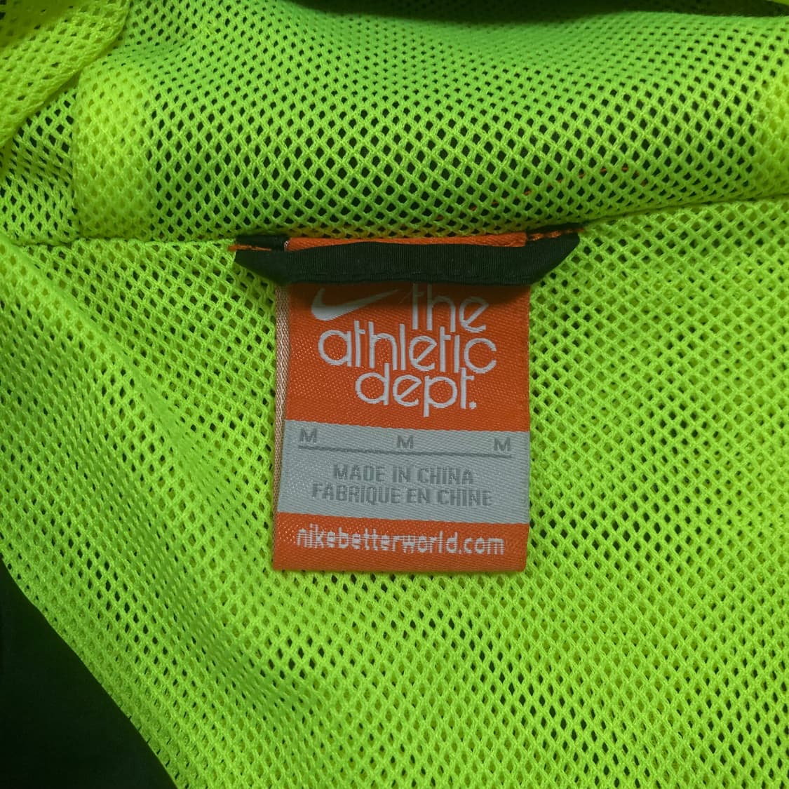 나이키 스우시 스몰 로고 블랙 바람막이 상품이미지4