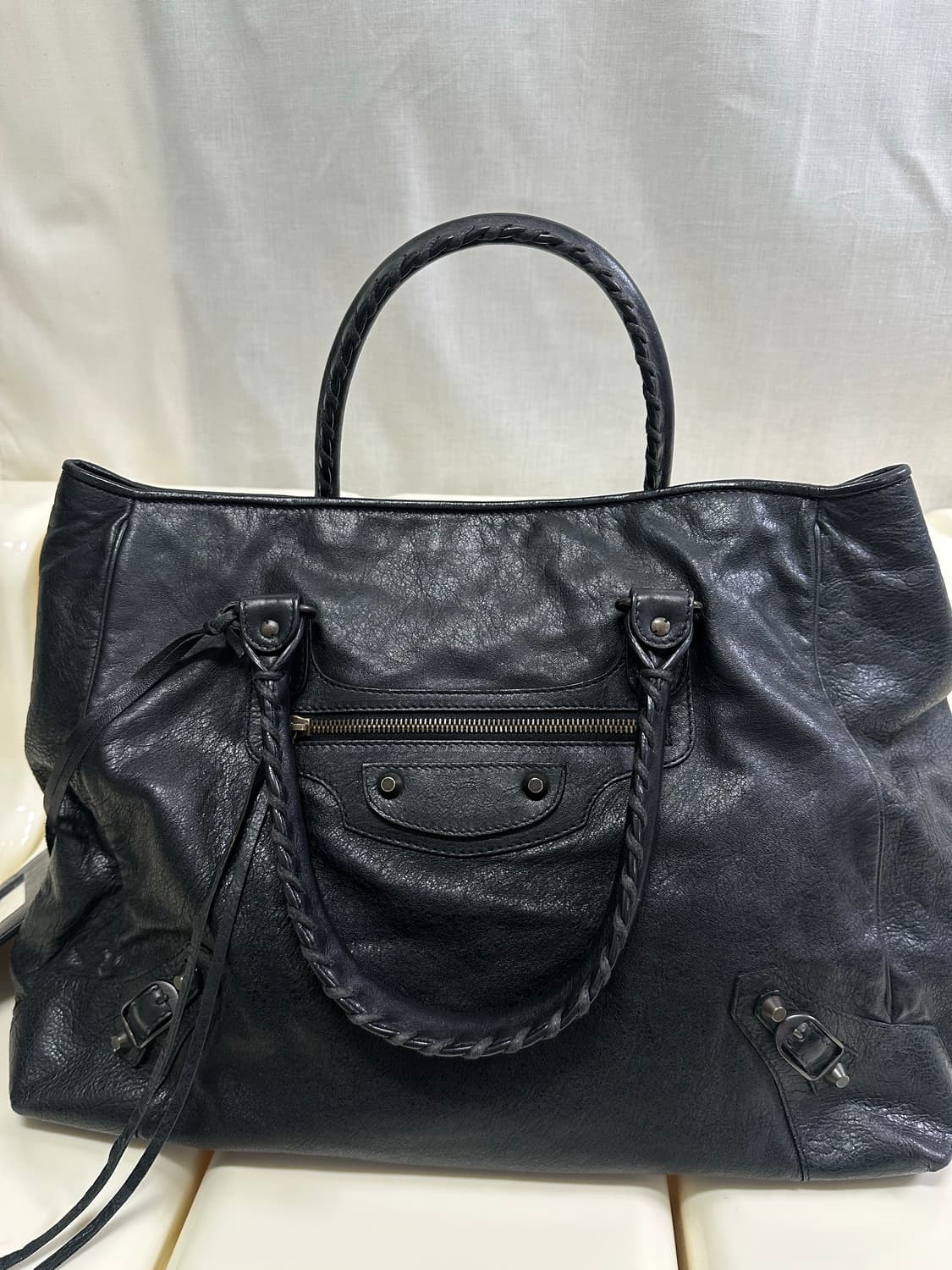 [A 정품] 발렌시아가 시티 모터백 선데이 블랙 상품이미지5