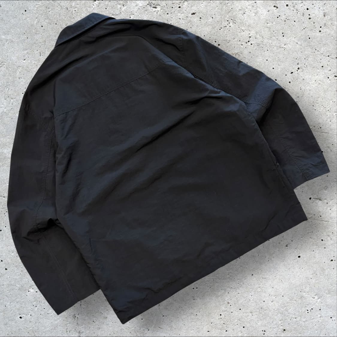 [L] 22FW 메종키츠네 익스클루시브 나일론 투웨이 자켓 블랙 D289 상품이미지2