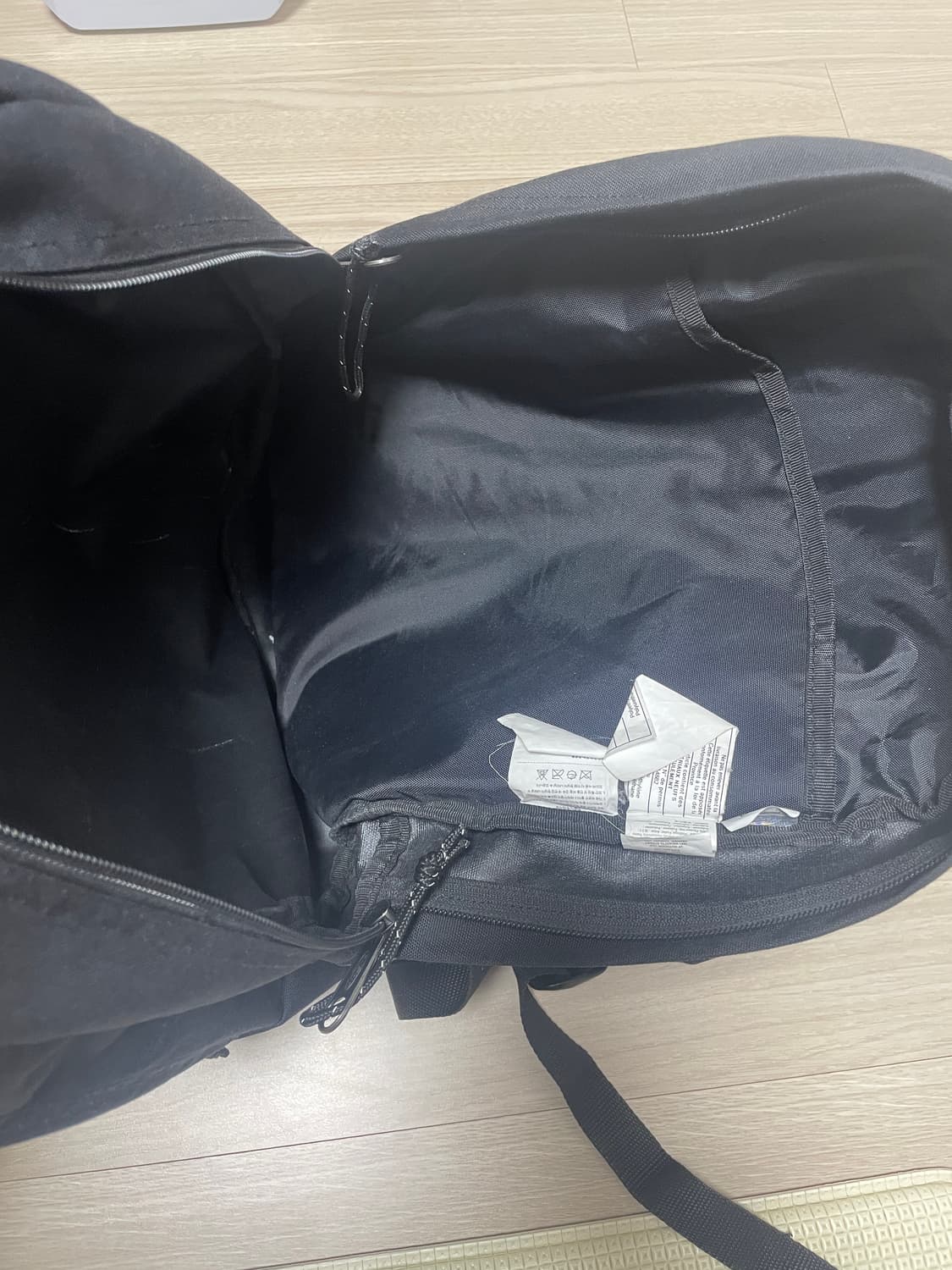 이스트팩 백팩 상품이미지3