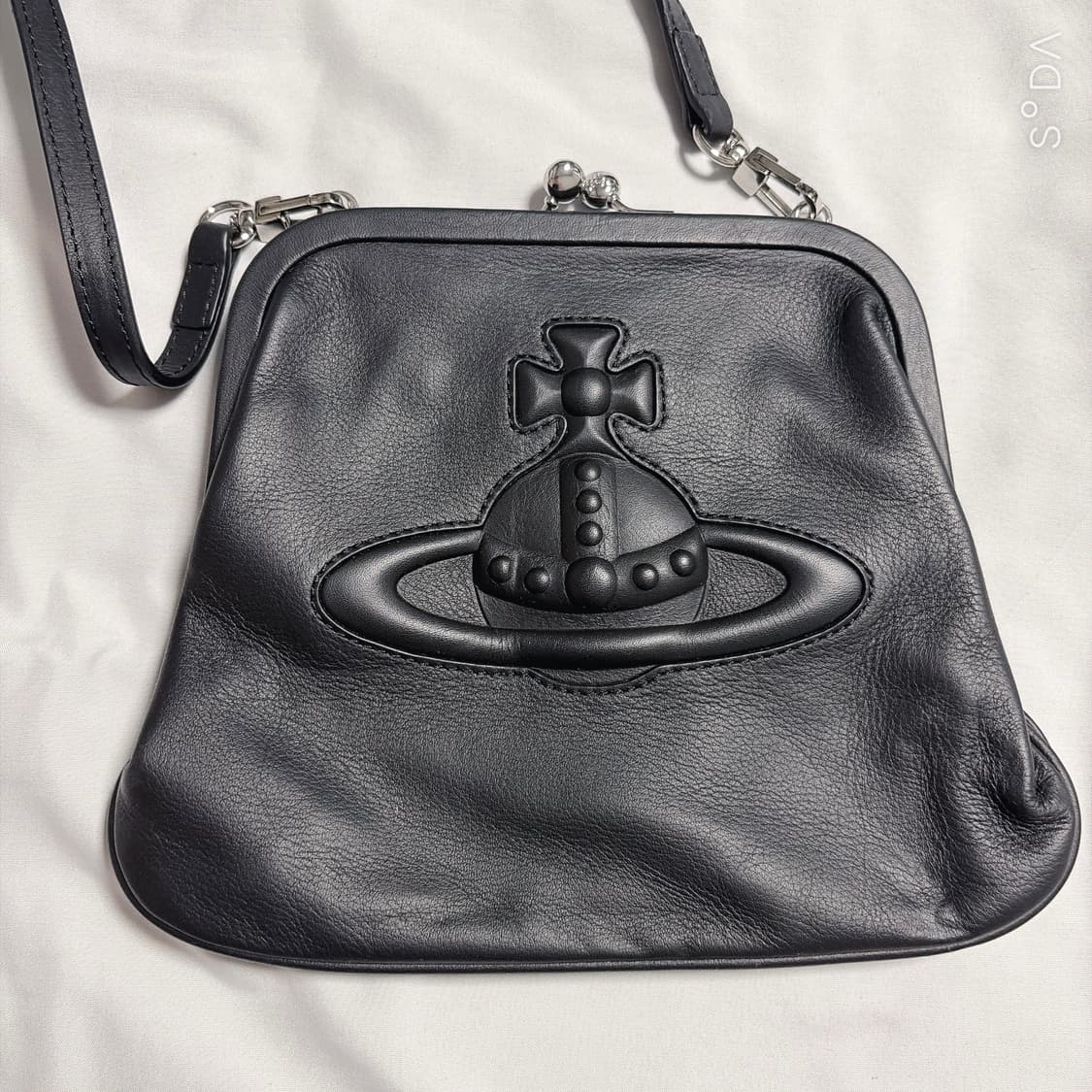 비비안웨스트우드 미니 숄더백 블랙 상품이미지2