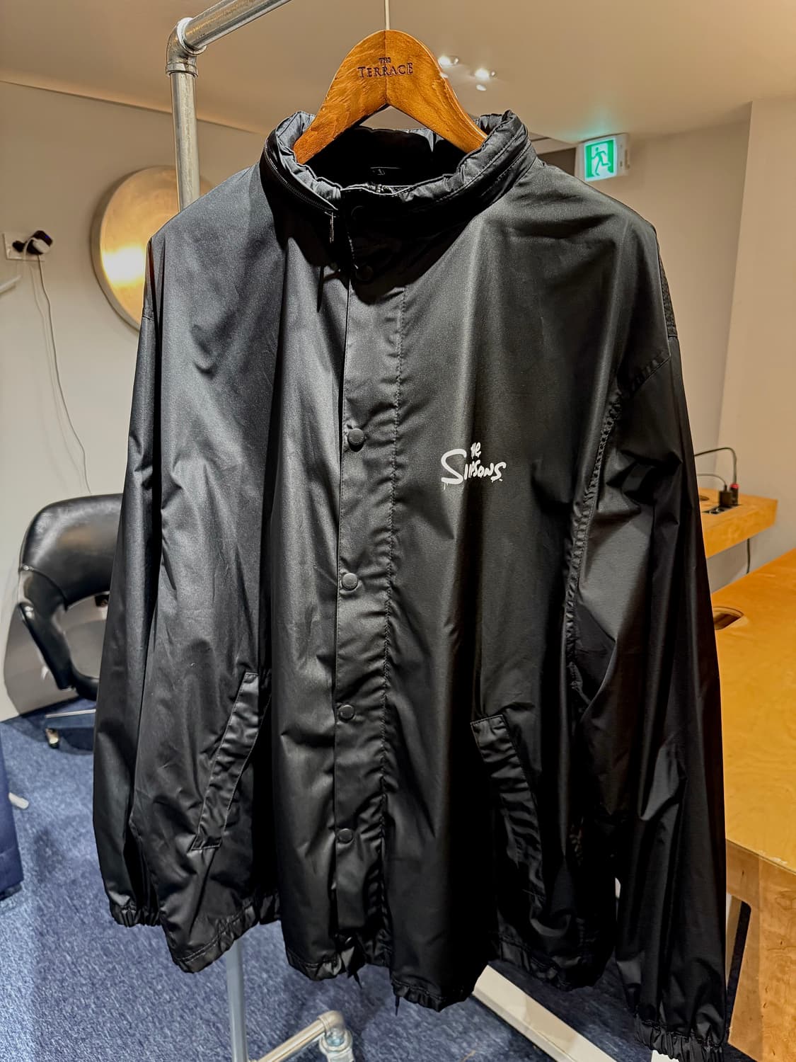 (백화점판) 발렌시아가 오버사이즈 심슨 콜라보 나일론 레인자켓 상품이미지8