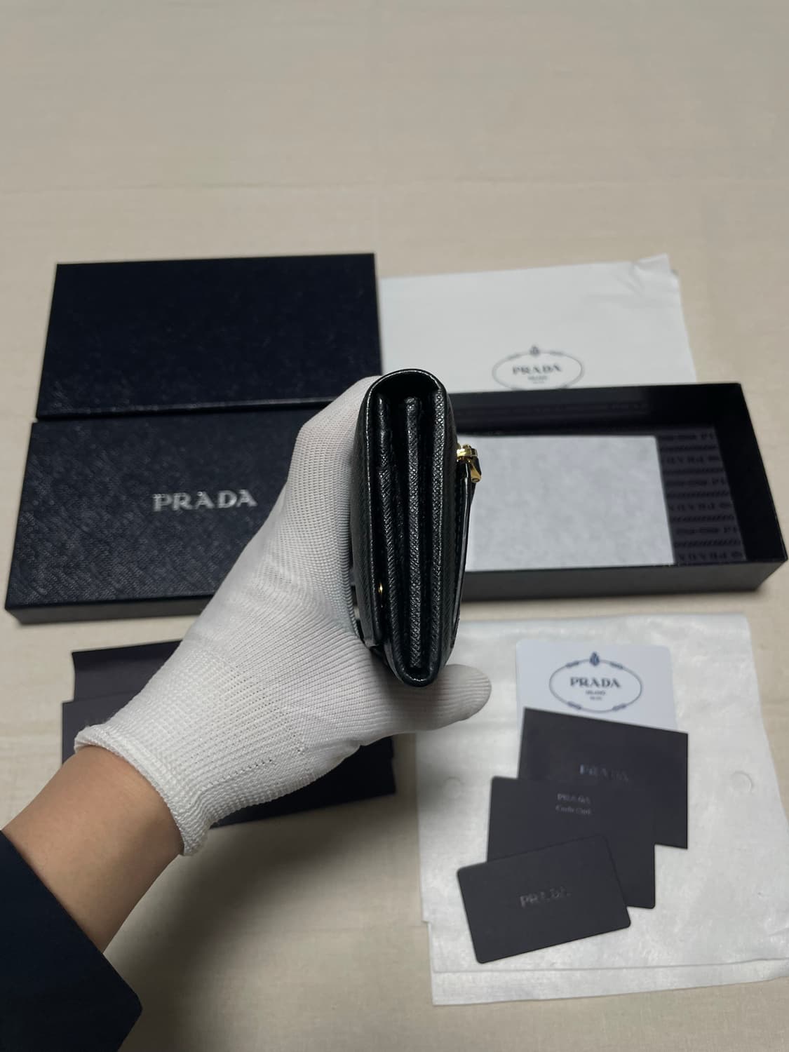 [풀구성] 프라다 사피아노 삼각로고 금장 장지갑 [os]  상품이미지4