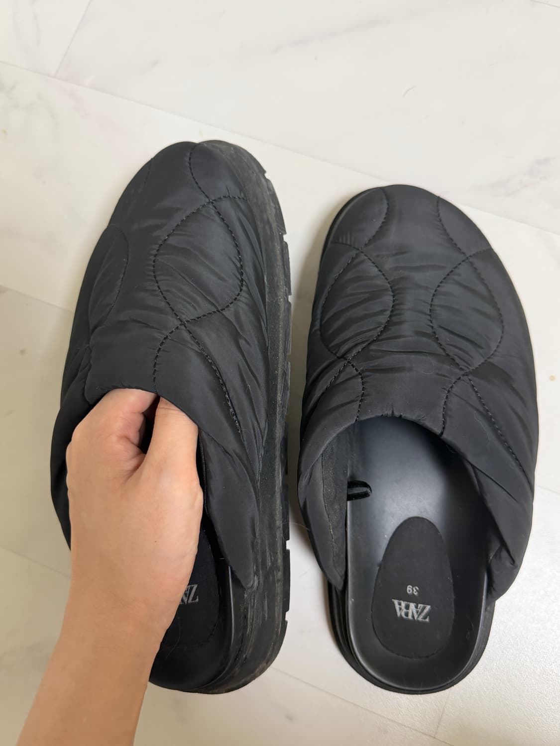 Zara 패딩슬리퍼 상품이미지3