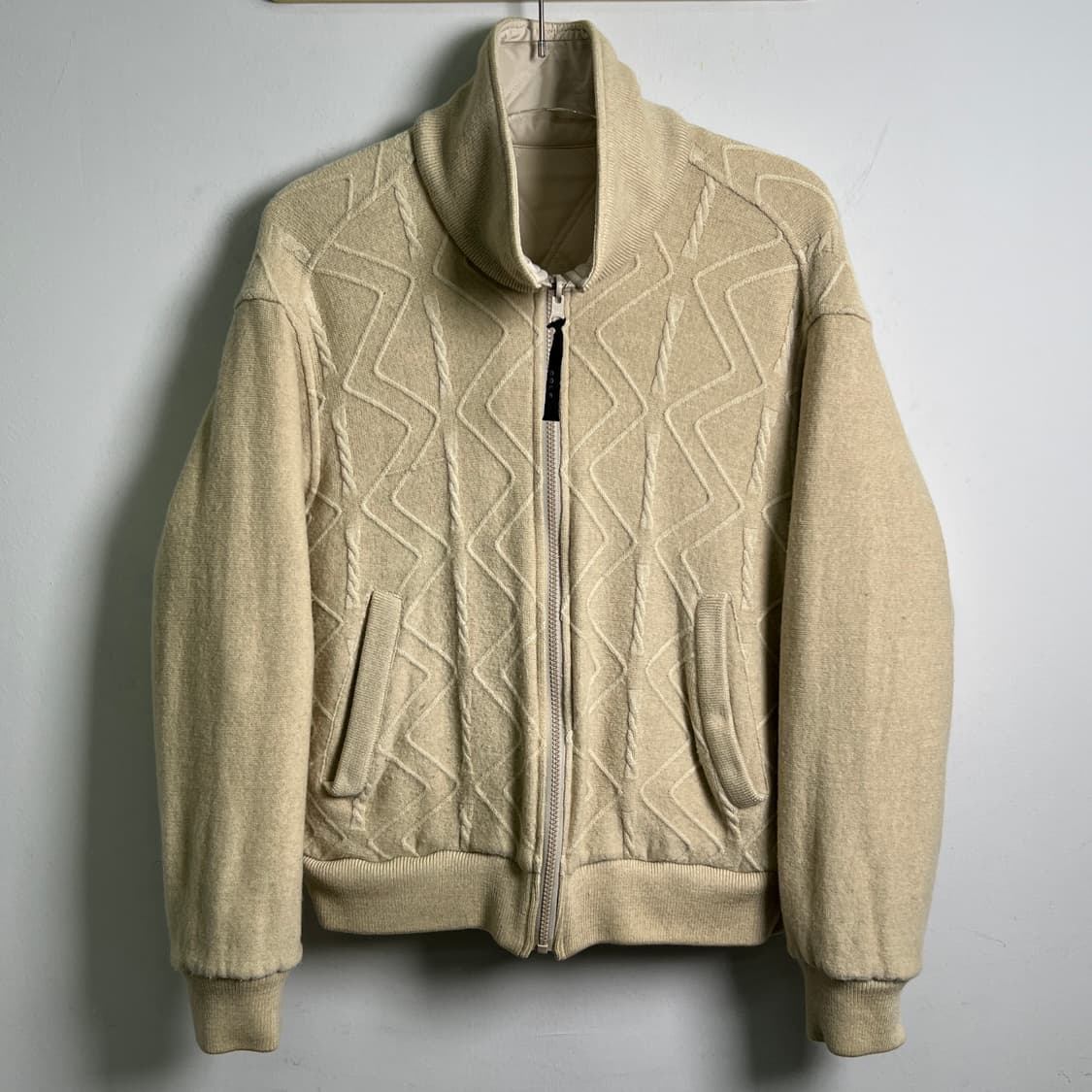 지방시 아이보리 리버시블 퀼팅 봄버 자켓 M 상품이미지4