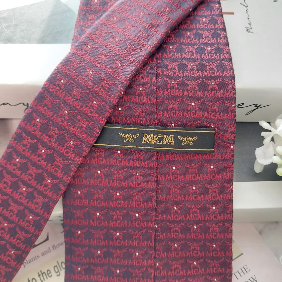 MCM 실크 올오버 로고 자카드 넥타이 9.5cm A+등급 K1596
 상품이미지6