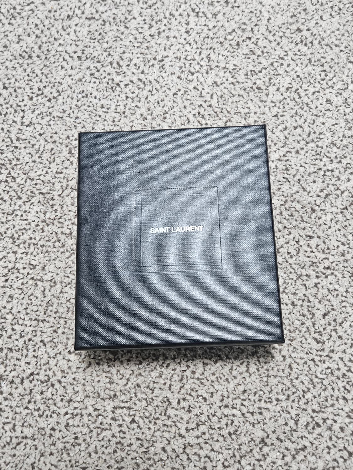 생로랑 모노그램 마틀라세 카드 케이스 (은장) 상품이미지2