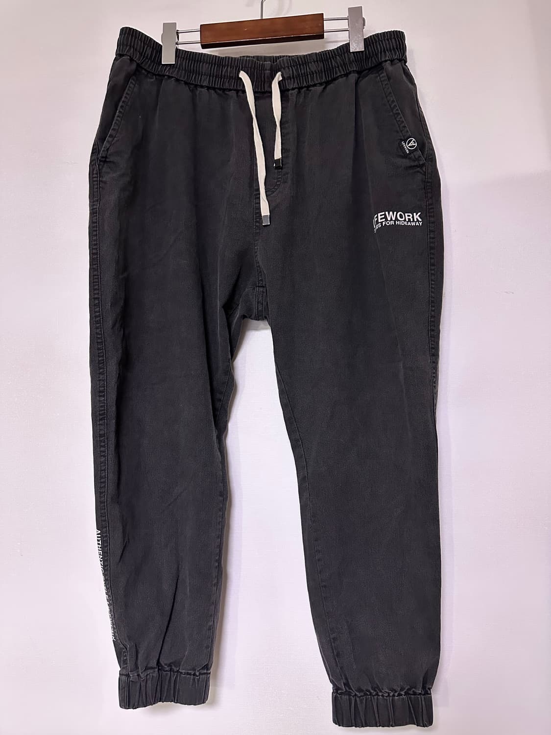 라이프워크 블랙 조거팬츠 상품이미지1