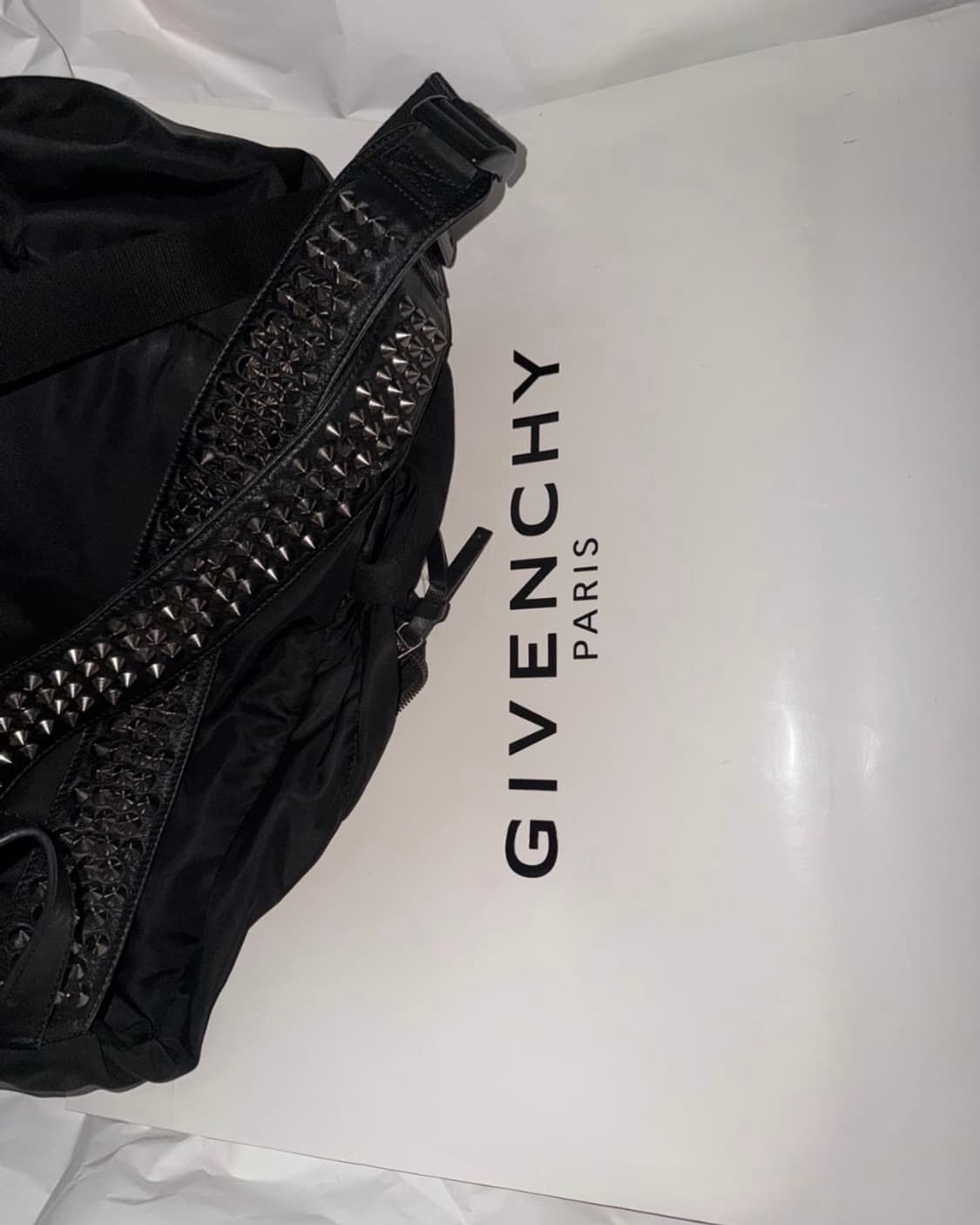 [os] 지방시 스터드백팩 10fw  상품이미지1