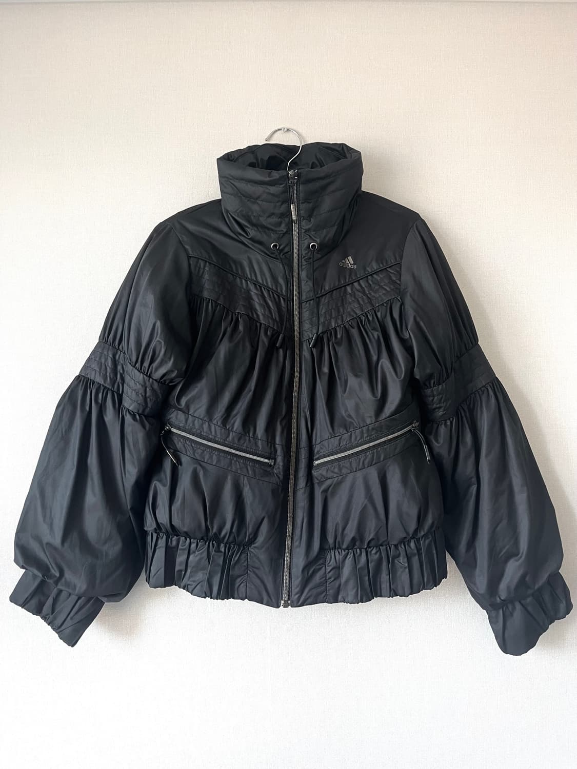 아디다스 셔링 패딩 상품이미지1