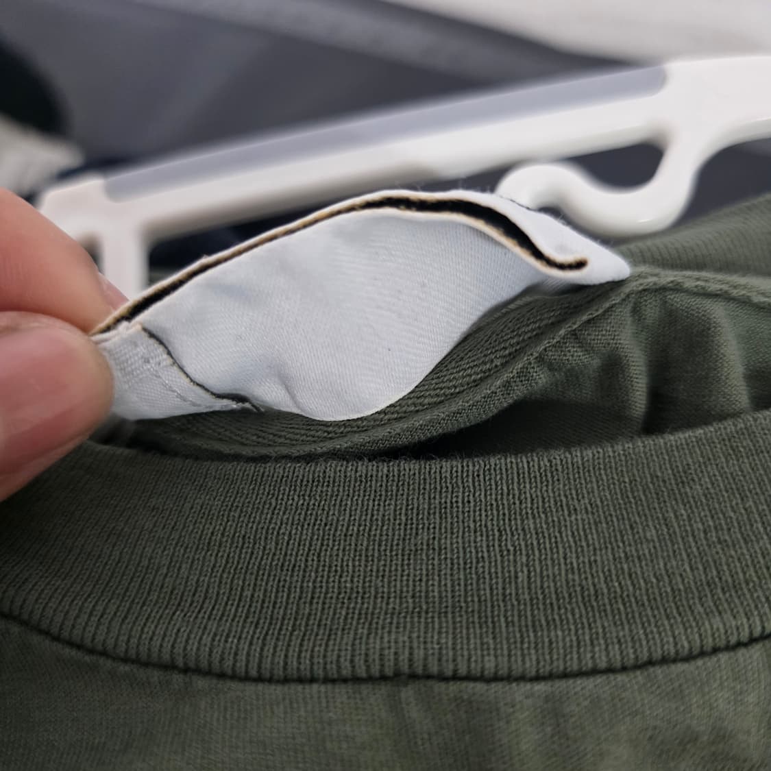 정품) 스톤아일랜드 컴퍼스 로고 패치 카키 반팔 라운드 티셔츠 M 상품이미지8