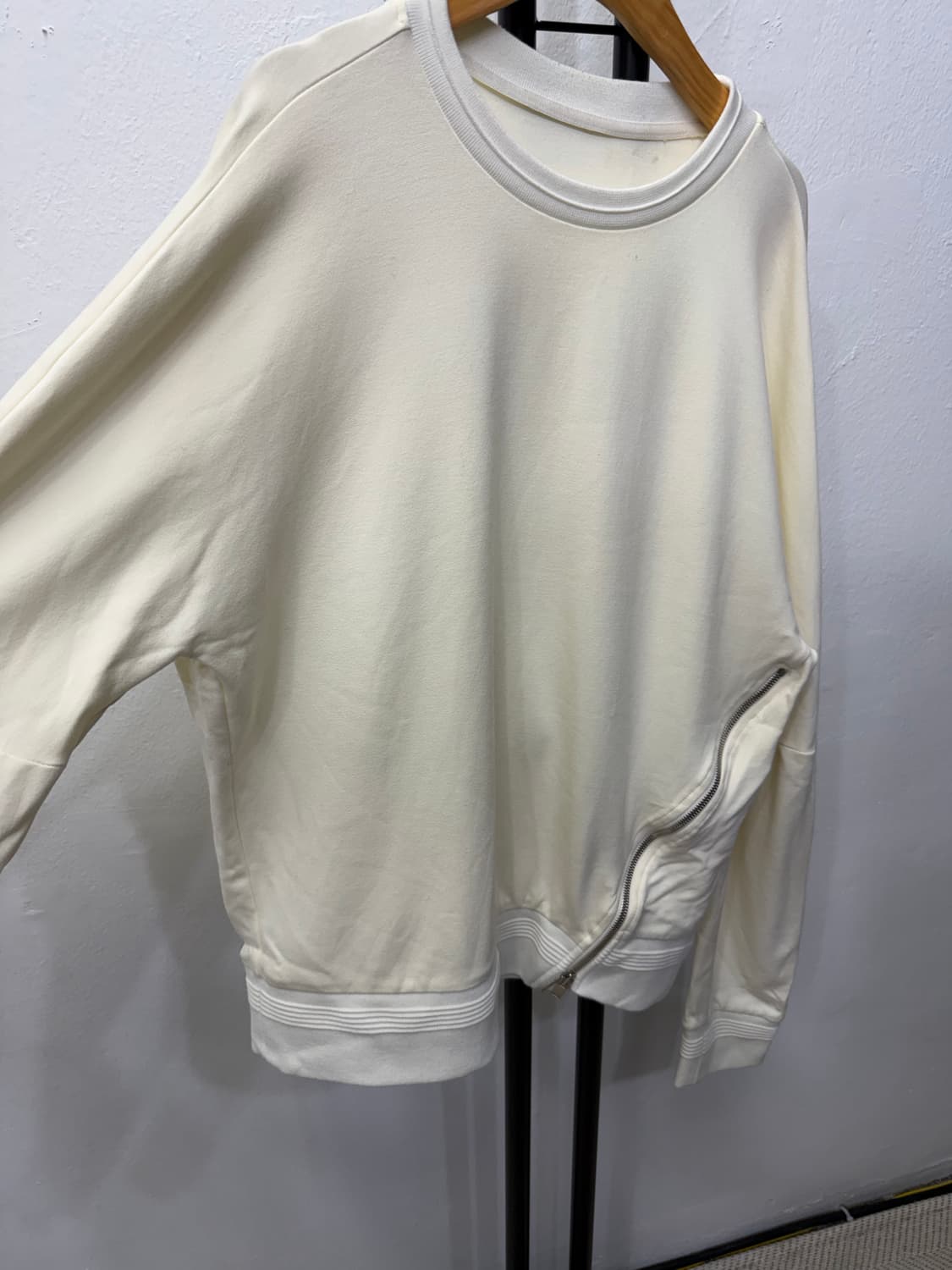 정품) 시스템옴므 한섬 지퍼 포인트 맨투맨 100 상품이미지2