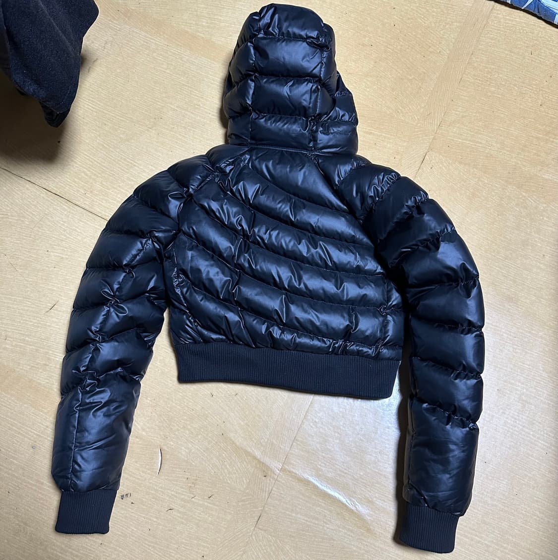 애즈온 푸퍼 숏패딩 블랙(새제품) 상품이미지4