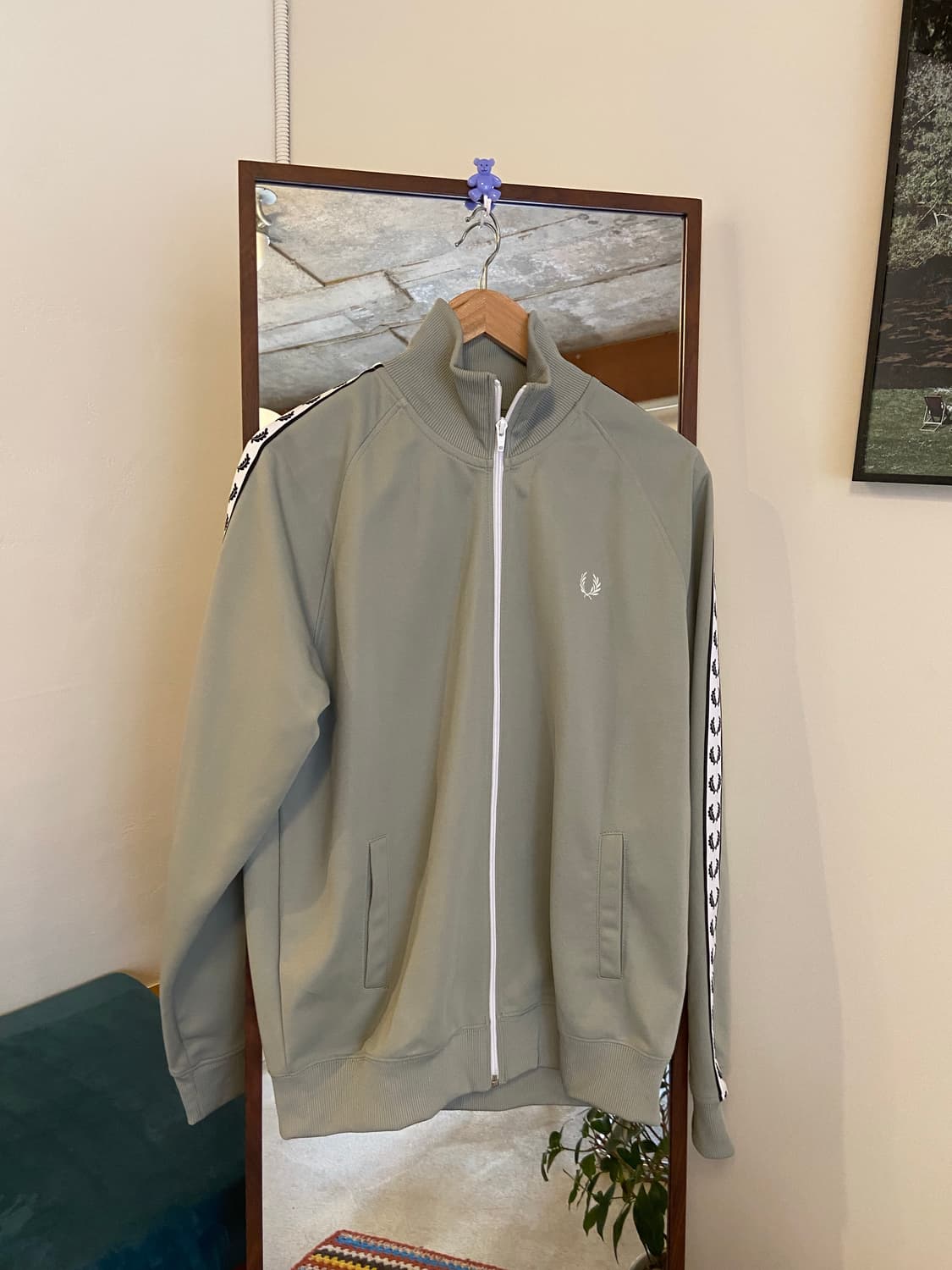 프레드페리 트랙탑 피스타치오컬러 상품이미지2