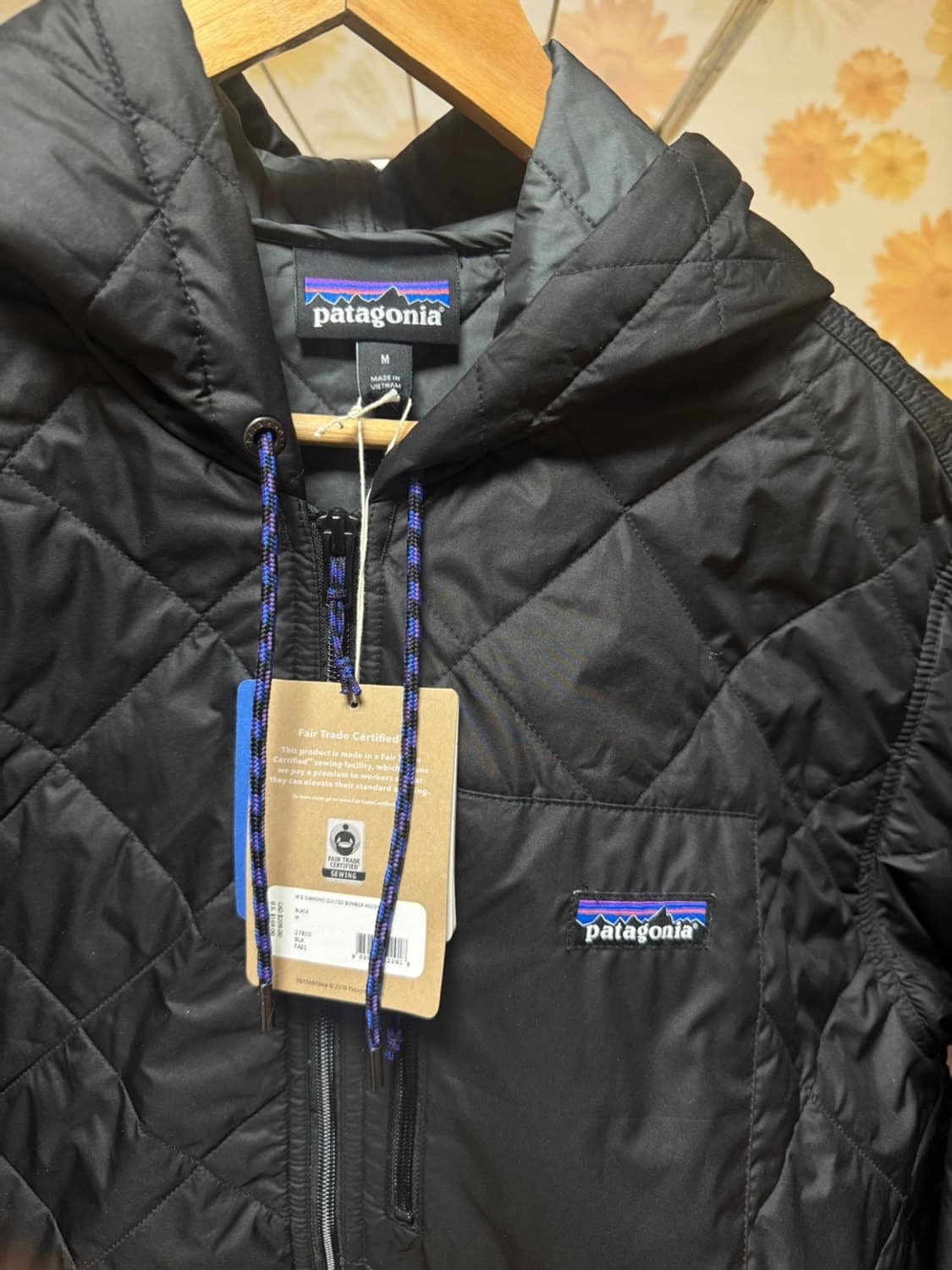 파타고니아 경량패딩 상품이미지1