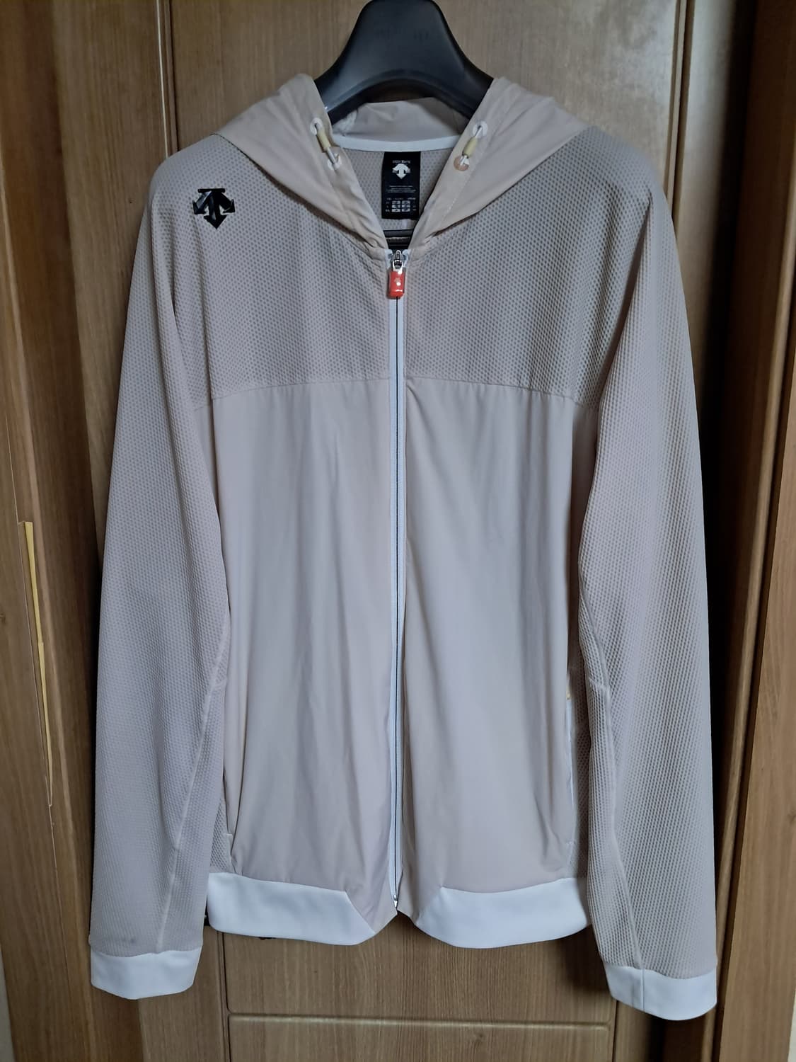 데상트 후드집업 남성110  상품이미지2