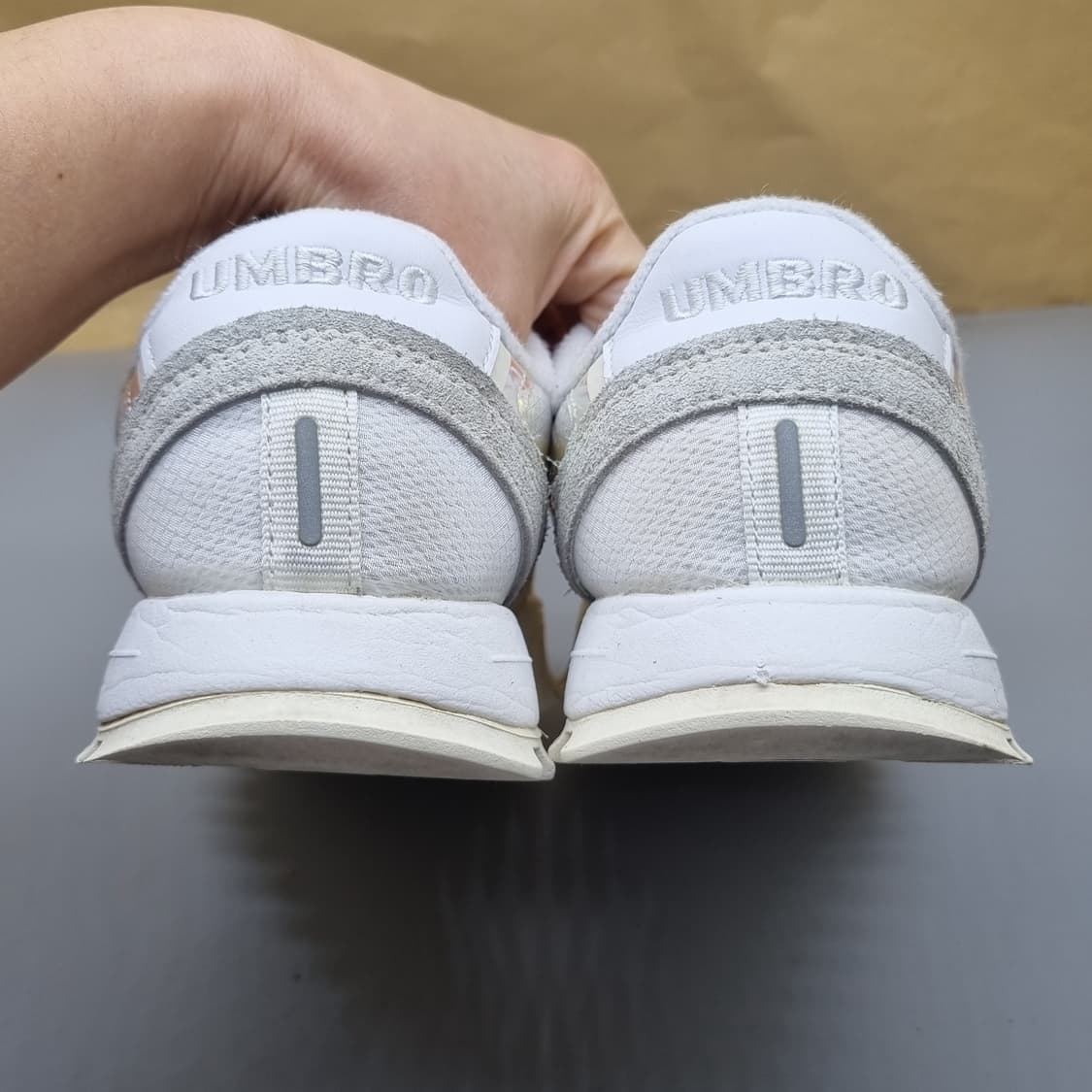 엄브로 헤로파 운동화245  상품이미지4