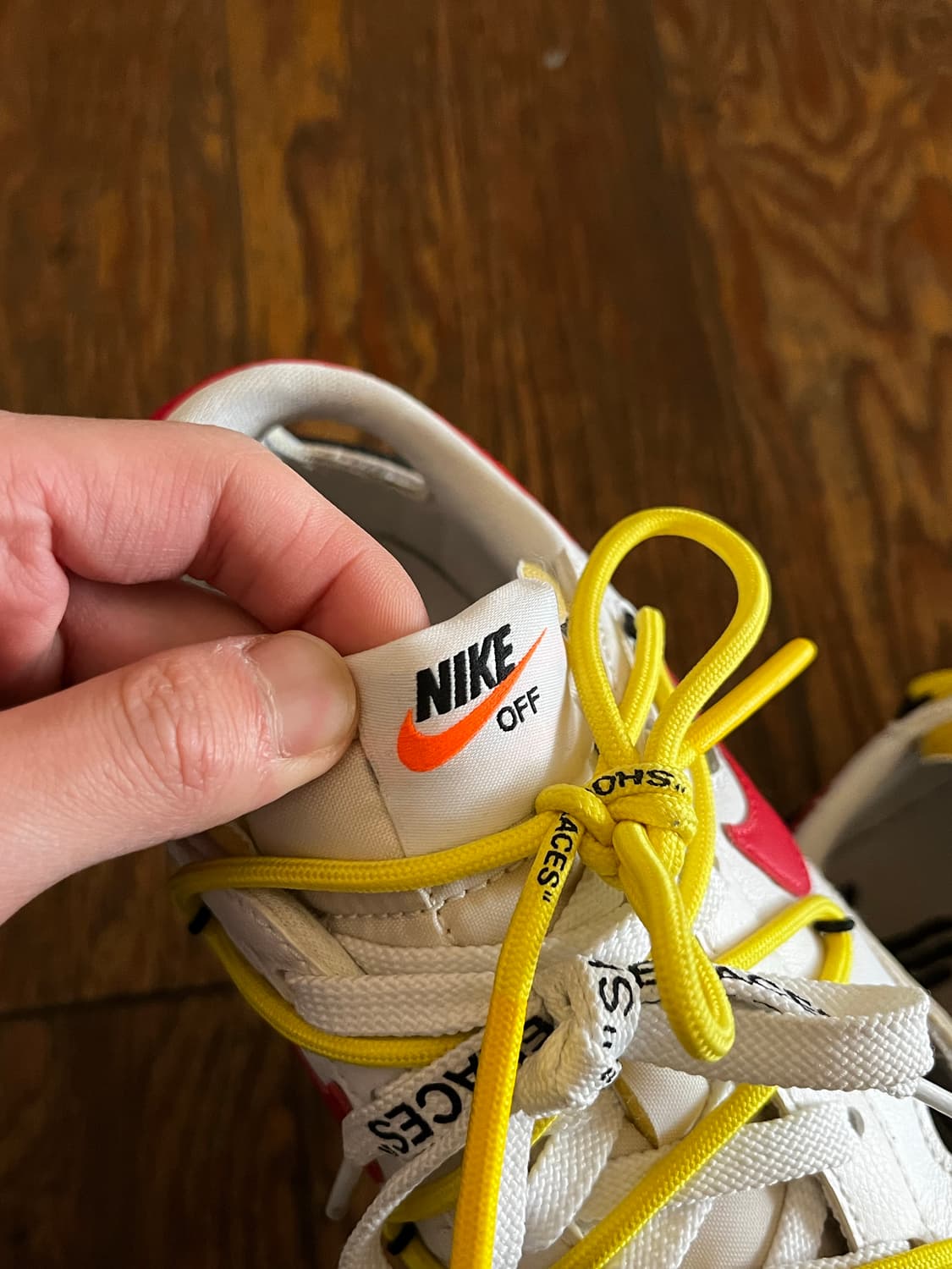 나이키 오프화이트 블레이저 로우 ‘77 화이트 250 상품이미지5